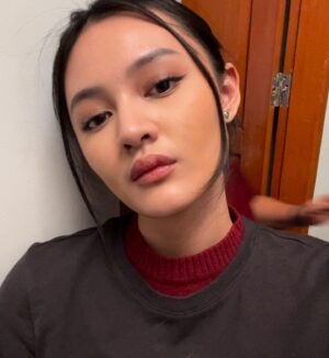 Montserrat Gizelle Instagram - masih gamon sama eps 2 #badboysvscrazygirls2 🫠 ada salah satu scene favorite aku di eps 2, hayoo kalian bisa tebak ga scene yang mana kira2 🫣

siapa yang udah nonton eps 1 & 2 #badboysvscrazygirls2 ?🙋‍♀️ stay tune for eps 3 & 4 yaaawww hanya di viu !! 🫶