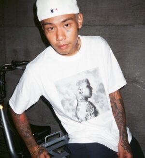 MonyHorse Instagram - “MONIBUM”配信してから間も無く半年です！！
今でも聴いてくれてますか(^^)

Tシャツ&パーカー
6/5(月) 20:00〜発売開始