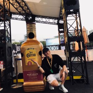 Moon Jun-young Instagram - #호세쿠엘보 #JoseCuervo #데킬라 #UMF #울트라재팬 #울트라코리아
@josecuervo_kr