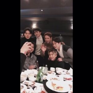 Moon Jun-young Instagram - 🤗