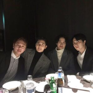 Moon Jun-young Instagram - 우리 동생들📸