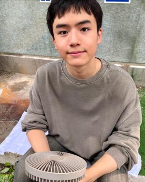 Moon Woo-jin Instagram - 🤭🤭🤭
덥고 습하고 비오고 날씨가 난리난 하루💦