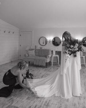 Morgan Huelsman Instagram - falling in love. surrounded by love. SO MUCH LOVE. 🥹
•
all these beautiful photos 📸: @stacibrucksphoto