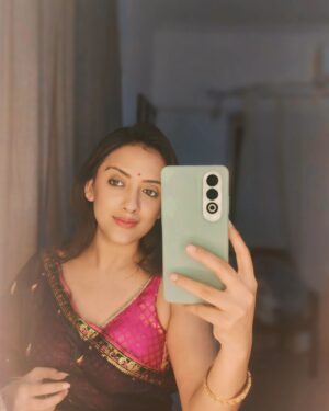 Mrinalini Chatterji Instagram - 🌻