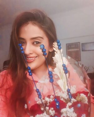 Mrinalini Chatterji Instagram - 6 Dec. Dnt try to guess my age 🙃 😛.