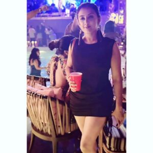 Mrinalini Chatterji Instagram - Raat baki😉