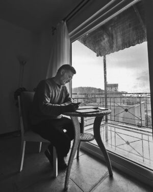 Müfit Kayacan Instagram - "Sanatçı ruhların libidolarını, yaratıcı enerjiye dönüştürme yöntemleri farklı farklı..."