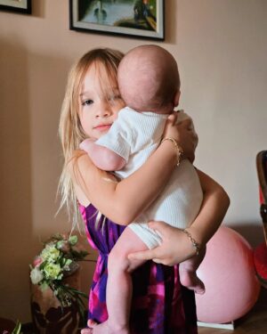 Müge Boz Instagram - Sister Love 💌 | Vinå&Rika