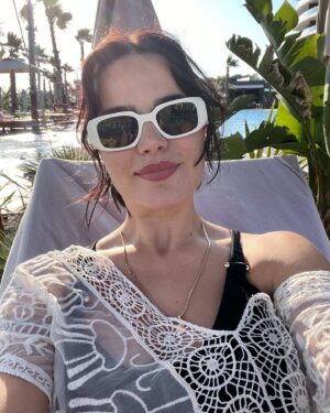 Müjgan Gönül Instagram - çocuğu uyuya kalınca şezlong gören anne 🥰