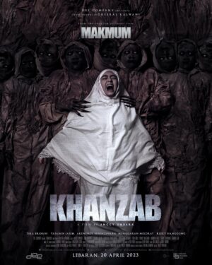 Munggaran Instagram - Official Poster KHANZAB

Setelah ayahnya dipenggal karena dianggap sebagai dukun santet oleh ninja di Banyuwangi tahun 1998,  Rahayu mengalami trauma hingga sulit khusyuk saat salat karena gangguan khanzab.

Bagaimana Rahayu menghadapi teror tersebut ?

Saksikan KHANZAB di bioskop LEBARAN, 20 APRIL 2023

#DeeCompany
#KHANZAB