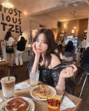 Murase Sae Instagram - #dailylook 7月ありがとう〜✌🏻今日乗り越えて、8月も楽しい作ろう〜😛🥨行ってきます〜🙃
