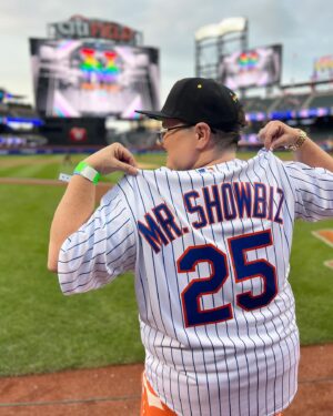 Murray Hill Instagram - 🎂 Thank you for all the 🎈wishes 🎉 "I'm still here." One of the best gifts of the year...this custom @mets jersey AND I got to meet @mrmet thanks to @tiaalexnymets ⚾️ !! Keep your chins up! Love ya, xo Murray #showbiz #middleagedman #sagittarius HBD to @larryowenslive @coleescola - the universe gave it out today 🏳️‍🌈📷 @mary_giuliani