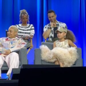Mykal-Michelle Harris Instagram - And today was noooooo different from yesterday in having the most wonderful time with #disneyentertainment @disneyjr and @disneychannel at #d23. Thank you for everyone who took a moment to say hello, who took a pic or just said a kind word!  It meant so much!  The fans think we make their day but the truth is…they make ours so much brighter! 
Thank you to my team:
My stylist @thebradleystudio with a special shout to @maisonavaofficial what a beautiful 👗thank you! 💄by Ms Harper
.
.
#blessed #happy #joy #dreamingBig #kraisingkim #diseny #disneychannel #disneykid #ravenshome #AliceinthePalace #ariel #littlemermaid