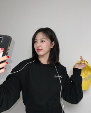 Na Hae-ryung Instagram - 💛