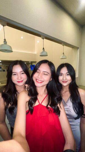 Nadila Wantari Instagram - when hatchimmm in bkk 🤧🤧🤧🤣