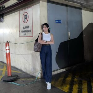 Nadila Wantari Instagram - dilarang parkir 🚫