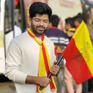 Nagabhushana N S Instagram - ನರನರವನೆಲ್ಲ ಹುರಿಗೊಳಿಸಿ ಹೊಸೆದು ಹಚ್ಚೇವು ಕನ್ನಡದ ದೀಪ. 
ಕನ್ನಡ ರಾಜ್ಯೋತ್ಸವದ ಶುಭಾಶಯಗಳು 💛❤️