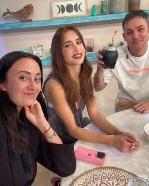 Naiara Awada Instagram - Chicos Ventura awada es la nueva fórmula @facuventura7 el futuro del panelissmo jajajaj que lindo hoy ser tu panelista @yuyitogonzalezok ! @ciudad_magazine @empezareldiaoki @farfuworld que año maravilloso ! 
Look by @kremia.moda