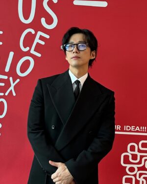 Namkoong Min Instagram - 한국PD대상
감사합니다🥰