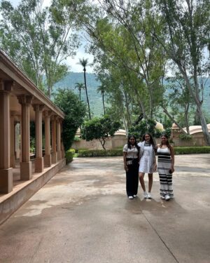 Namrata Shirodkar Instagram - Rajasthan Retreat💛🌞 #Part1