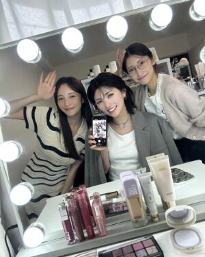 Nana Okada Instagram - @salon_solala 
初めてのパーソナラーカラー診断
顔タイプ診断に加えて
メイクアップもしていただきました💖
完全にブルベだったのが衝撃 … !
