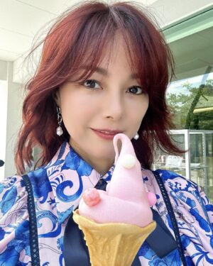 Nanase Aikawa Instagram - 春日大社と言えば🍦🦌

#春日大社
#武甕槌大神 
#経津主神
#鹿島香取