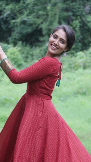 Nandana Rajan Instagram - Serene …

Wearing : @yumika_fashion1 
Video: @amal_ranjan 

#serenity #village #illam