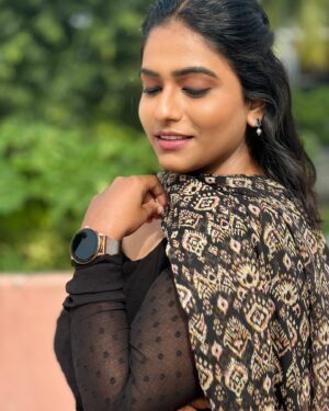 Nandhini Madesh Instagram - 🖤🖤🖤 

Customised dress from @_gina_couture 
Makeover by @pearlglitz_makeover