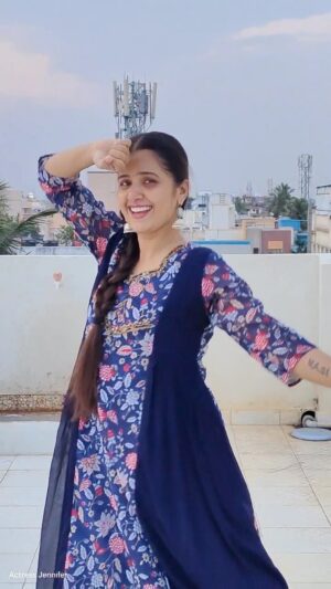 Nanditha Jennifer Instagram - Majavaa innikuriye 😍💙
.
Beautiful Kurti from : @pd_fashions_bhuvana 

Earring from : @earingloverz 
.
.
#kurti  #collaboration #beautiful #reels #trending #instagram #instagood #instadaily #tamilsong #cinema #trendingreels #actress #jenniferr252reels #dance #expression #graceful #thankyou  #jesus #raayan #arrahman #sunpicture #dhanush
