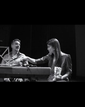 Nando Pradho Instagram - Essa foi nossa participação na incrível iniciativa pra ajudar nossos irmãos do Rio Grande do Sul. Obrigado @mbriamonte e obrigado @eduardomoreirareal & @icl pelo apoio ❤️ ( 🎤 @rebecaelts 🎹 @fernandozubenofc) 🎥 @antonioroberto_ar e fotos de @luisfranca 🙏🏼
.
#art #cover #music #instagood #fyp #song #livemusic #show