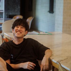 Naokiman Instagram - 今日で31歳になりました〜！

たくさんのお祝いメッセージありがとうございます！！

今年はチャレンジの年になったので、これからもYouTube、オンラインサロン、アゴニー全部全力で頑張ります！

よろしくお願いします！🙇‍♂️
