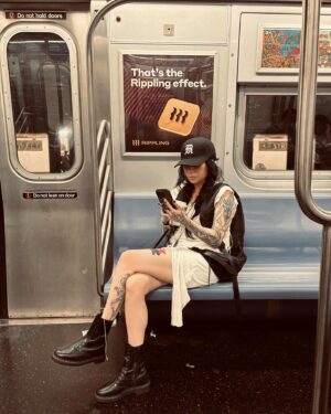 Nargiz Zakirova Instagram - @r13 #soho #newyork #usa #🇺🇸 #nargiz #nargizzakirova