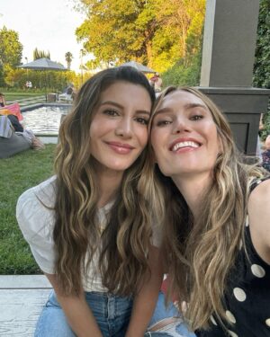Nasim Pedrad Instagram - Dawgs, dogs and hoopin it up