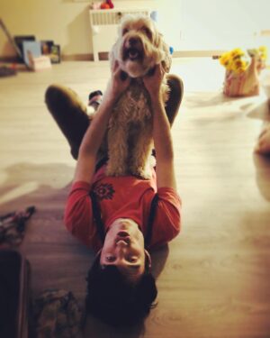 Nat Zang Instagram - New apartment, no couch #hoponpop