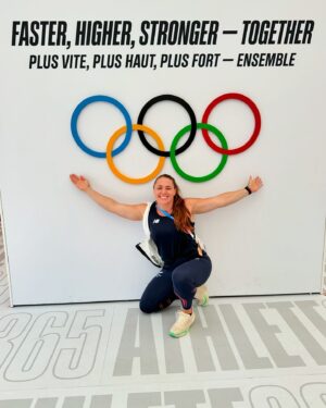 Natalia Ducó Instagram - PARIS 2024 💜 #photodump 
Deporte Rey 👑 comienza mañana! 

#Paris2024
#Olympics
#JuegosOlímpicos 
#Atletismo 
#TrackAndField 

@atleticachilena 
@teamchile_coch 
@juegosolimpicos 
@olympics 
@indchile 
@mindepchile 
@minmujeryeg