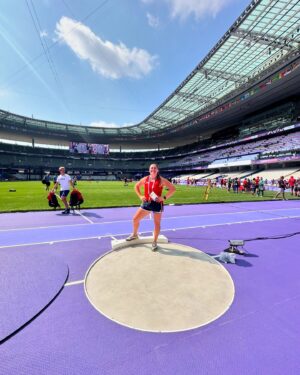 Natalia Ducó Instagram - PARIS 2024 💜 #photodump 
Deporte Rey 👑 comienza mañana! 

#Paris2024
#Olympics
#JuegosOlímpicos 
#Atletismo 
#TrackAndField 

@atleticachilena 
@teamchile_coch 
@juegosolimpicos 
@olympics 
@indchile 
@mindepchile 
@minmujeryeg