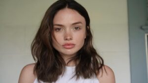 Natalie Alyn Lind Instagram - different roots