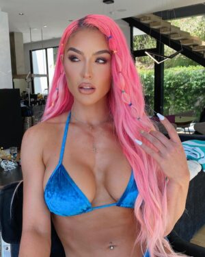 Natalie Eva Marie Instagram - We love a good little hair moment 🌸💗🎀🍭
