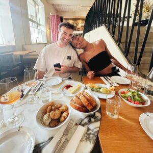 Natalie Lecznar Instagram - WARSAW: You were so vibrant and beautiful. It was our first trip to Poland and so special to get the chance to walk the city streets and connect with some of our Lecznar roots. Dziękuję bardzo! 🇵🇱