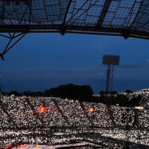 Natalie Lecznar Instagram - Munich, I am still blown away by how many of you showed up inside and outside of the stadium each night. All of the hearts during “Lover” and, of course, the Willow orbs that illuminated the stadium were unreal. Thank you for showing us so much love! 🟠