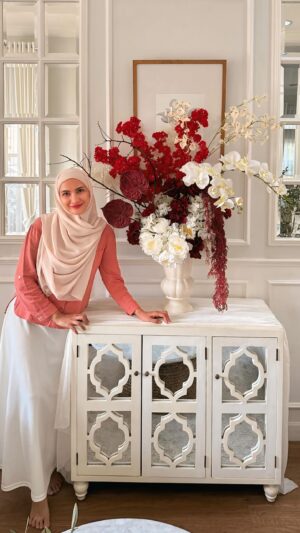 Natalie Sarah Instagram - Ngedekor Rumah, Nuansa Kemerdekaan indonesia 🇮🇩❤️🇮🇩 
-
#kemerdekaanindonesia #79th #indonesia #merahputih #homedecor #flowers #arranging #merangkai #decor #agustusan #17agustus