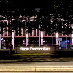 Nataniël Instagram - Some memorable images from Perth!

#nataniël
#juanOosthuizen
#CharlDuPlessis
#KarenZoid
#Perth
#graphics
#art
#architecture
#music
#museum
#gallery
#skyline
#silhouette
#concerttour
#OorseeDotCom
#SouthAfricanEvents