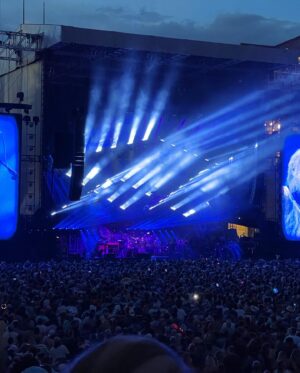 Nate Richert Instagram - One of my oldest and dearest friends gave me a miracle. A Dead show. Here are the photographable results. Sorry I cut you in half, @skiumah14 
@vegasgoody @alanag0509 @deadandcompany
