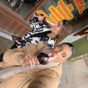 Nathalia Gomes Instagram - 🇦🇷☃️❄️ 

@curadoria.uze 🩷