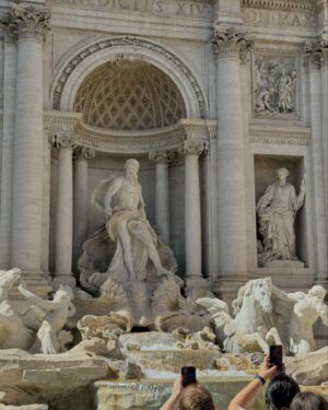 Nathalia Ramos Instagram - Love, life, work, and other eternal things 💫
#rome #theeternalcity #vasterthanempires