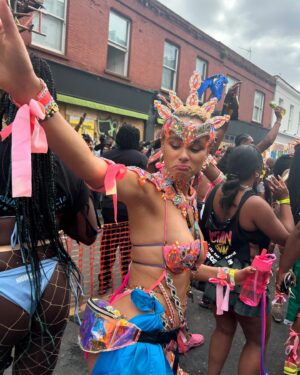 Nathalie Emmanuel Instagram - CARNIVAL WE LOVE YOU! 

airam_tribe x @iamxtreme_carnival for @nhcarnivalldn wearing @tiffanni_t’s BEAUTIFUL costumes. THANK YOU!

Jumping with your crew, jumping with new friends, connecting to the culture, whinin’ up your waist, and TAKING UP SPACE. Carnival was always about resistance, defiance and liberation! I could cry at the joy and love that I experience at carnival every year… and by the way… 🗣️WE’RE NOT GOING ANYWHERE! 

Stay BeYOUtiful… until next year 🥲🥹 🇱🇨🇩🇲#NottingHillCarnival2024 #Day2 #airamtribe@#XtremeCarnival #LucianCarnival #itsinmydna #proud