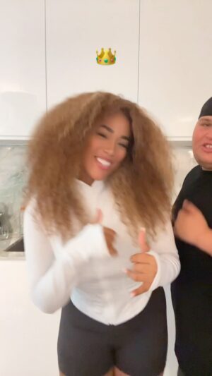 Nathan Munda Instagram - T’as fais tombé ça 👑! Je suis le chouchou de personne elle a dit ! 3xCanon disponible partout !