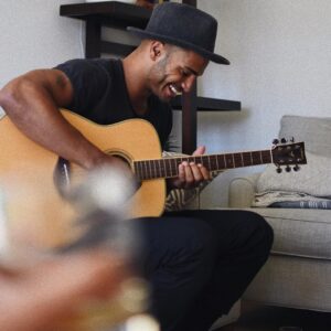 Nathan Owens Instagram - 🎼 Photo: @kevinroldan