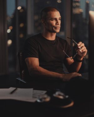 Nathan Owens Instagram - 📸 Snapped a few in the big Apple with the folks @cuts