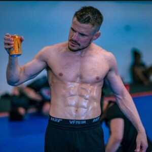 Nathaniel Wood Instagram - @lucozade hook a boy up will ya 👊🏼 😉